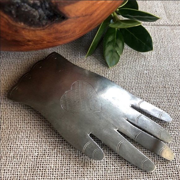 Artisan Handmade Silver Tone Metal Hand Brooch - Picture 2 of 11